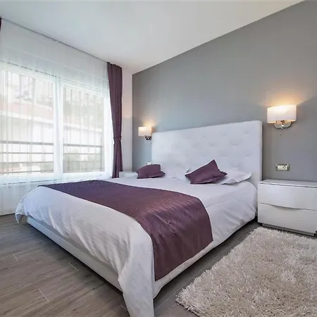 Blue With Pool And Sea View Willa